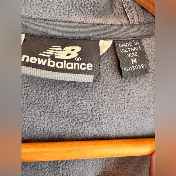 New Balance SoftShell Bonded MicroFleece Rain Zip-up Jacket - Faint Pink, Medium - Picture 9 of 9